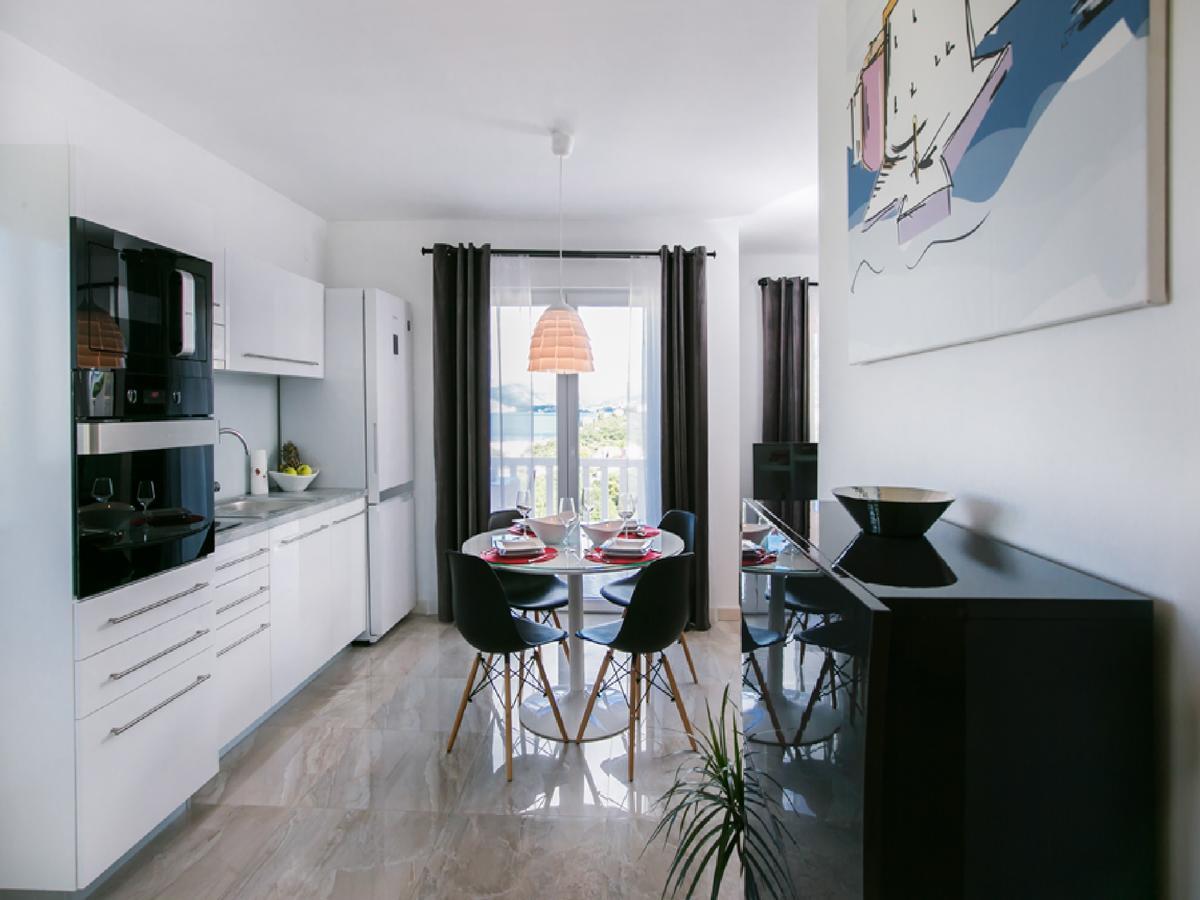Apartments Carol Royal ツァヴタット エクステリア 写真