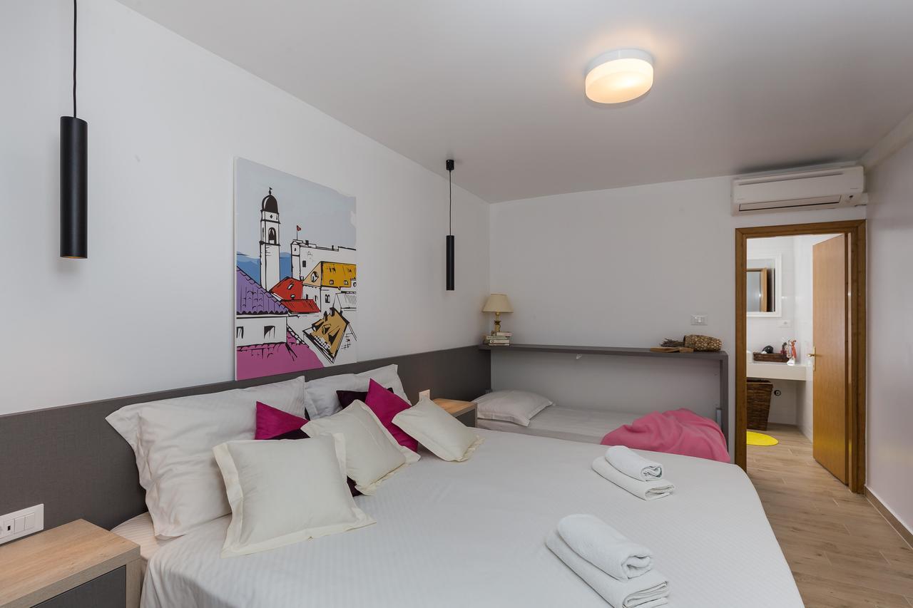 Apartments Carol Royal ツァヴタット エクステリア 写真