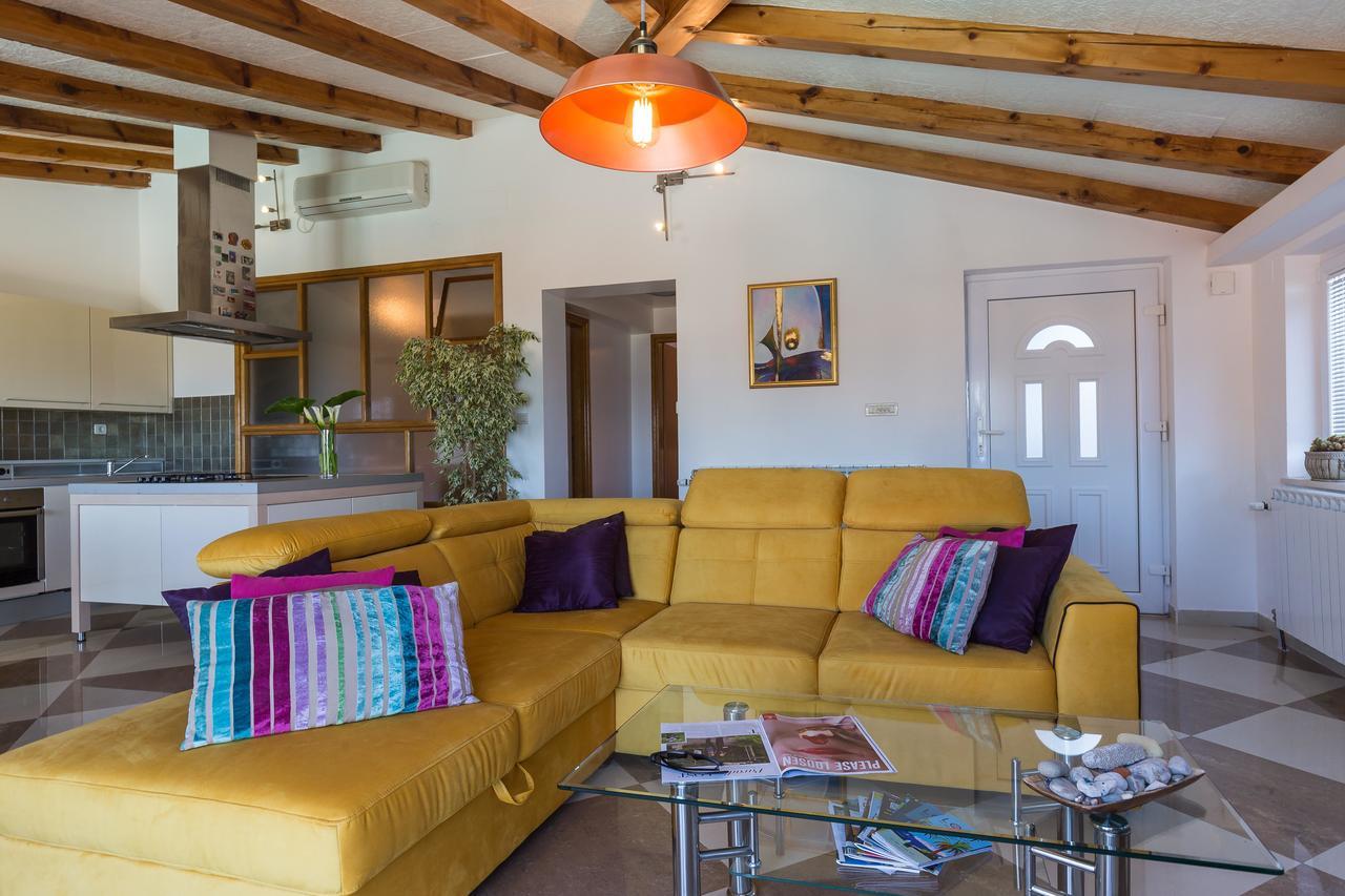 Apartments Carol Royal ツァヴタット エクステリア 写真