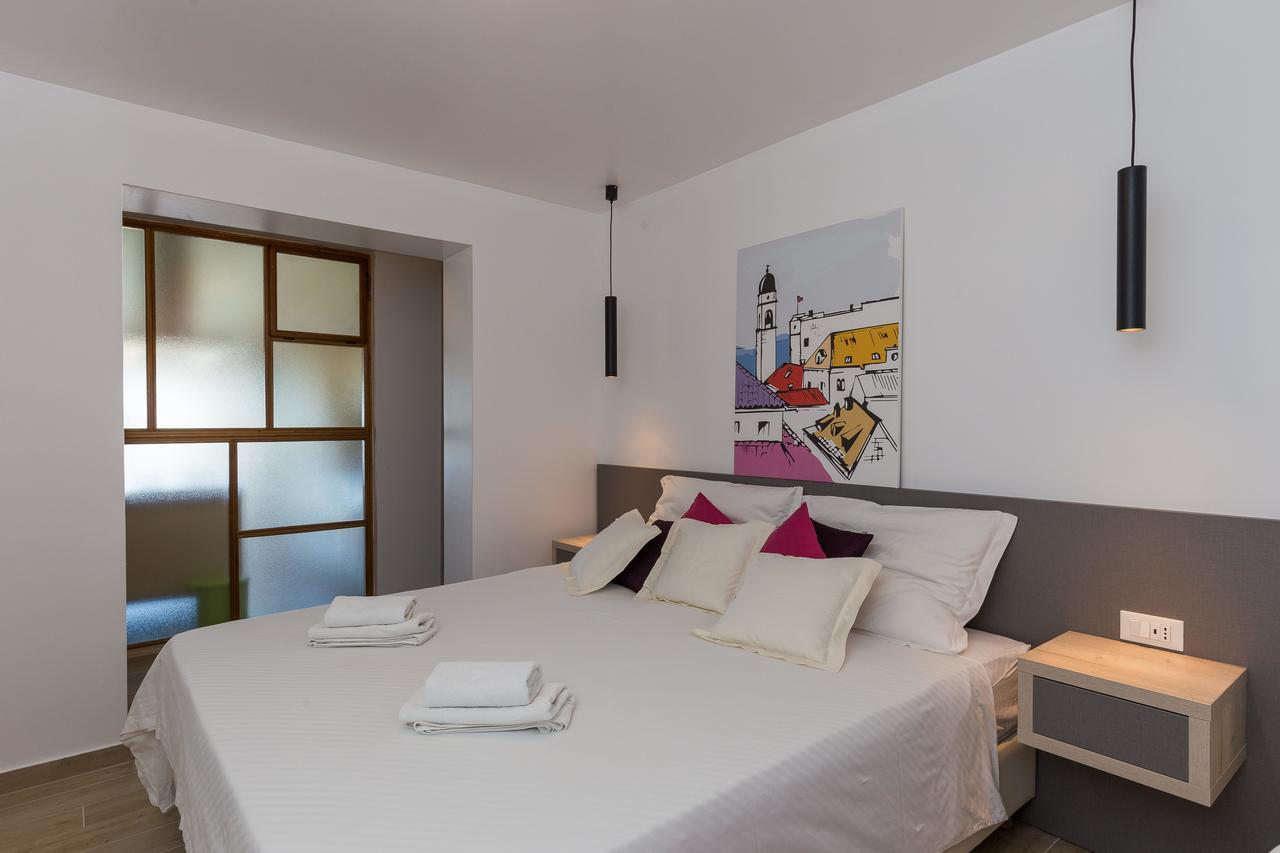 Apartments Carol Royal ツァヴタット エクステリア 写真