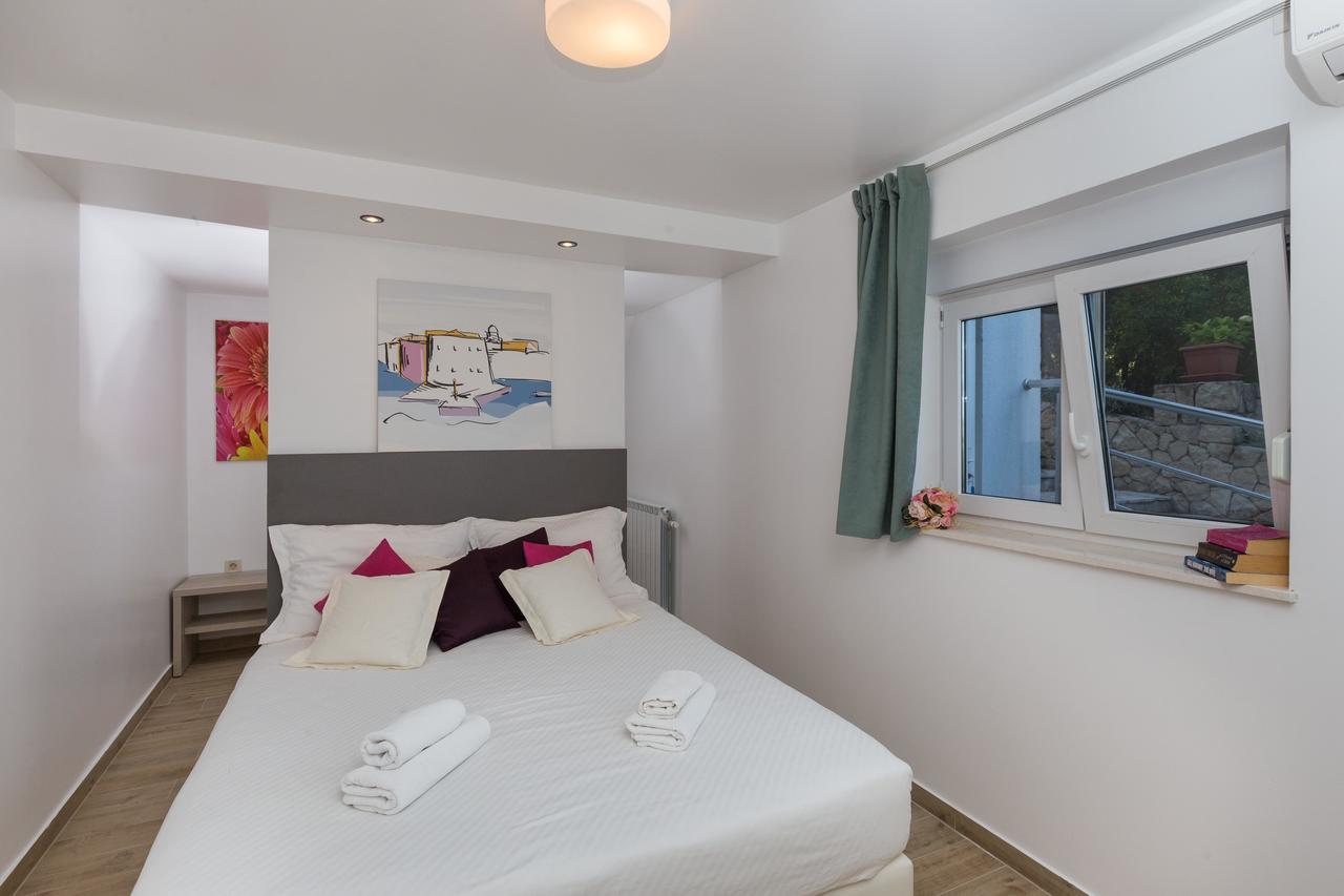 Apartments Carol Royal ツァヴタット エクステリア 写真