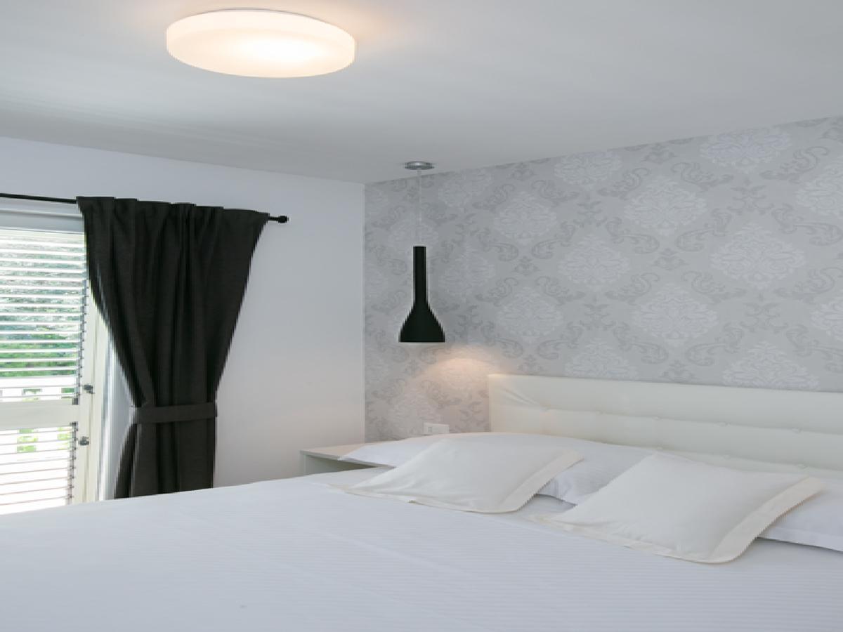 Apartments Carol Royal ツァヴタット エクステリア 写真