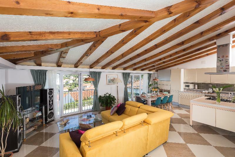 Apartments Carol Royal ツァヴタット エクステリア 写真