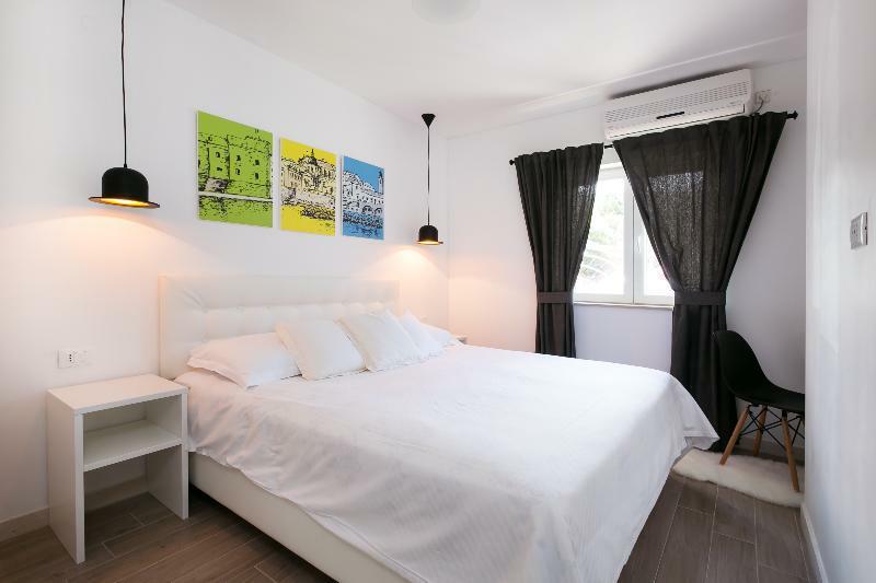 Apartments Carol Royal ツァヴタット エクステリア 写真