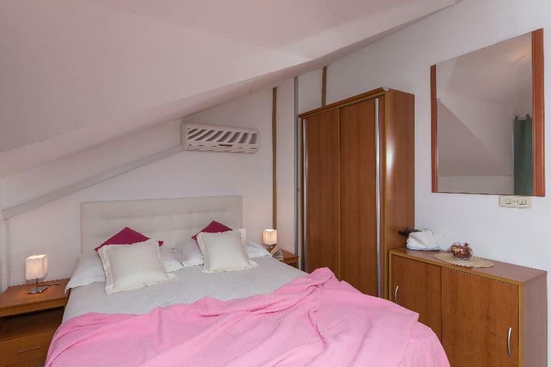 Apartments Carol Royal ツァヴタット エクステリア 写真